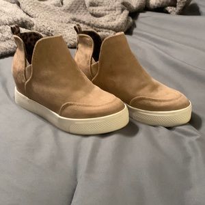 Wedge booties
